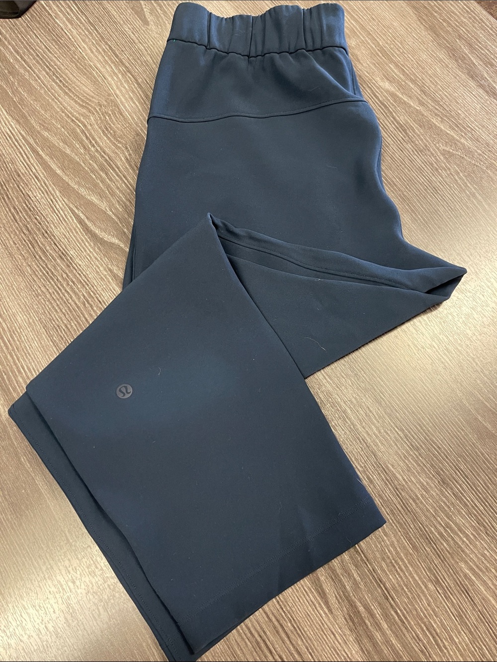 Lululemon on the fly crop pant 6